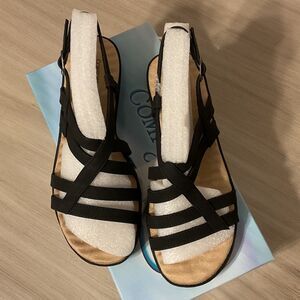 Easy Street Comfort Wave Women's Black Strappy Sandals. Wide width